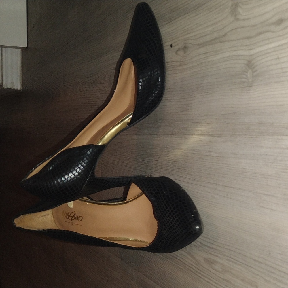 Mossimo black diamond snake pattern point-toe heel 7